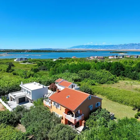 Διαμέρισμα In With Sea And Mountain Views