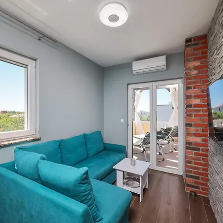 In With Sea And Mountain Views